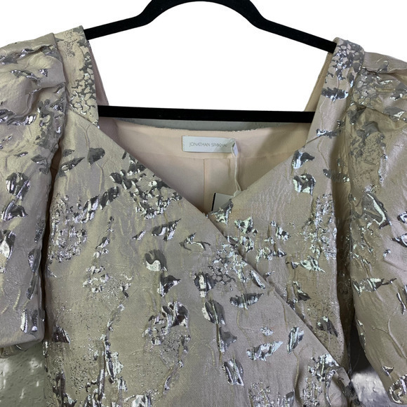 JONATHAN SIMKHAI Taylor Metallic Champagne Matelassé Puff Sleeve Wrap Top - NWT - Picture 2 of 11
